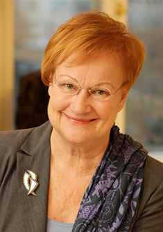 Portrait photo of Tarja Halonen