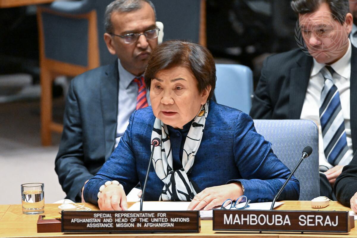 Roza Otunbayeva speaking to the Security Council